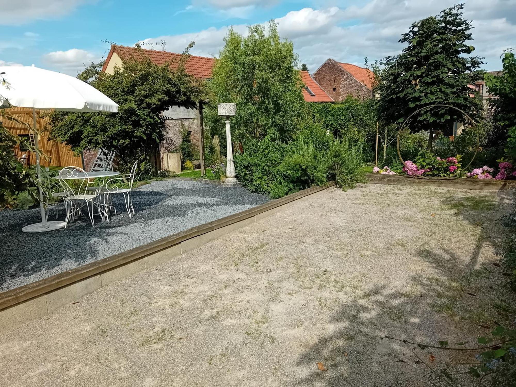 Bed and Breakfast Au Champ Du Coq Sepmeries Exterior foto